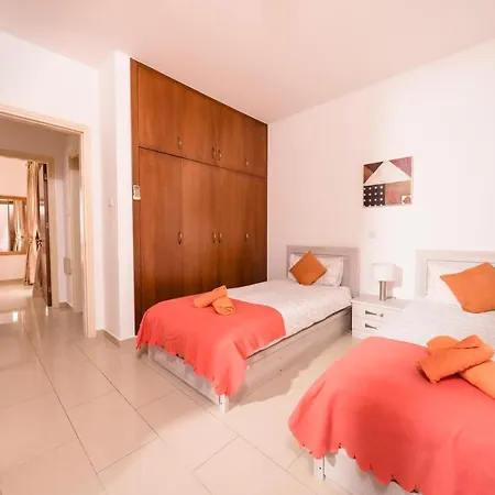 Villa Paradise Sunset 11 *